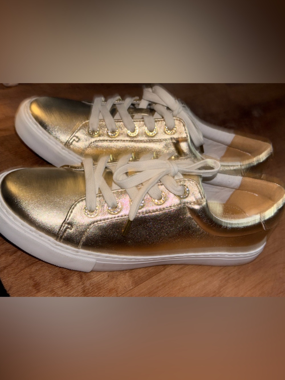 Lilly Pulitzer metallic Gold Lace-Up Women’s Sneakers size 9